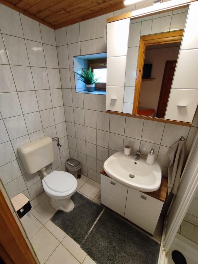 Suello Feszek Apartman Lägenhet Tiszafüred Exteriör bild